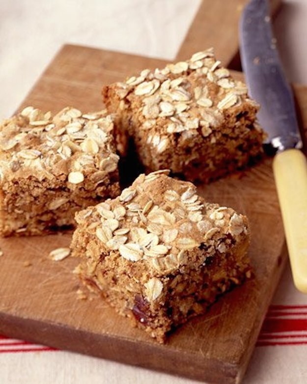 59. Oatmeal Bars with Dates and Walnuts